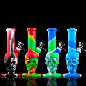 8.5" Skull Silicone Water Pipe